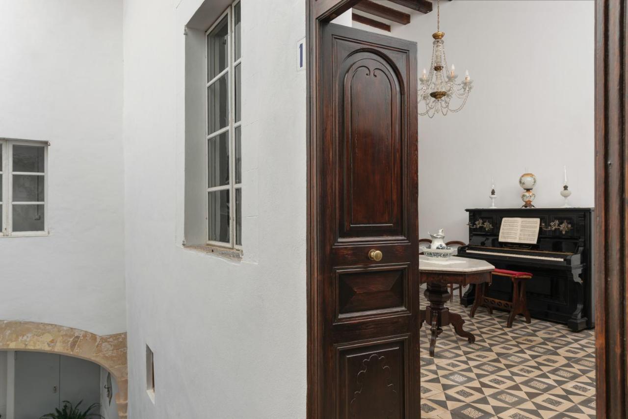 Hostal Pons Palma de Mallorca Exterior photo